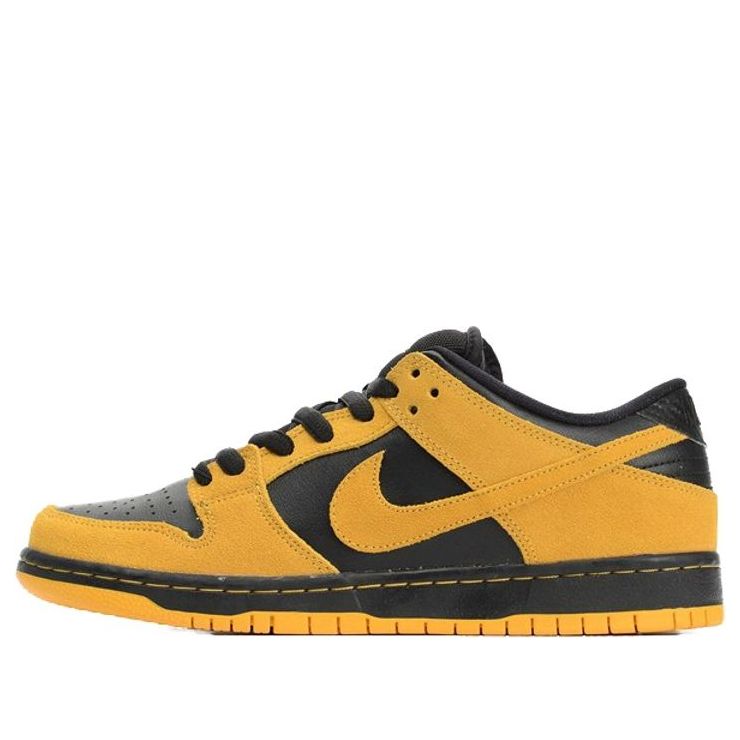 Nike SB Dunk Low Pro 'Iowa' 304292-706 Classic Sneakers