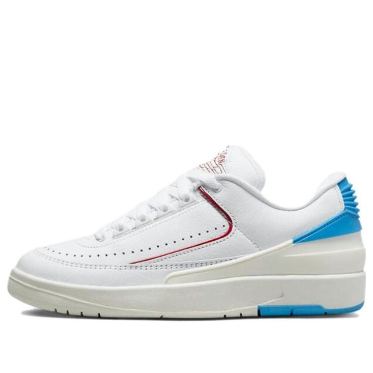 (WMNS) Air Jordan 2 Retro Low 'UNC to Chicago'  DX4401-164 Iconic Trainers